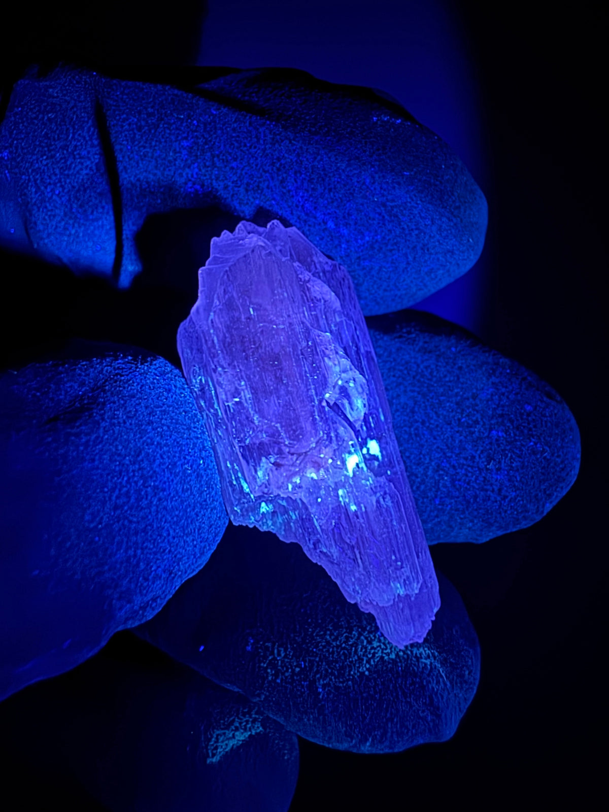 Spodumene (Kunzite)